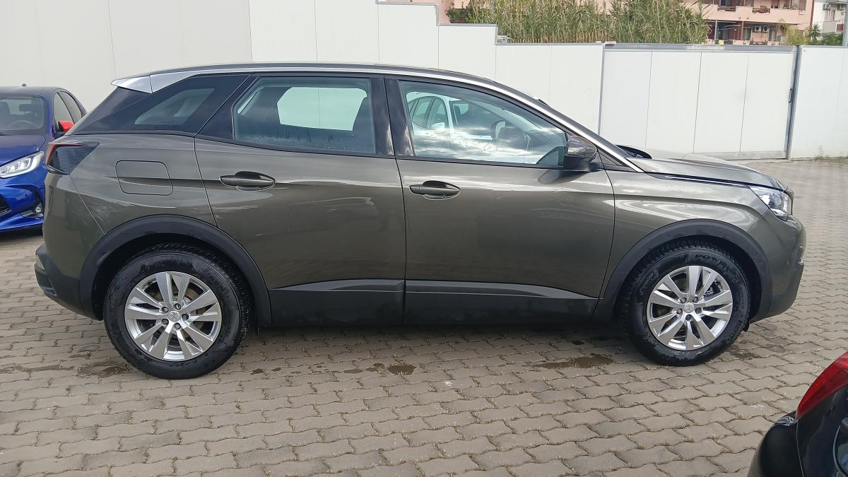 Peugeot 3008 BlueHDi 130 S&S Business